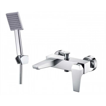 Смеситель для ванны AHTI VA405001